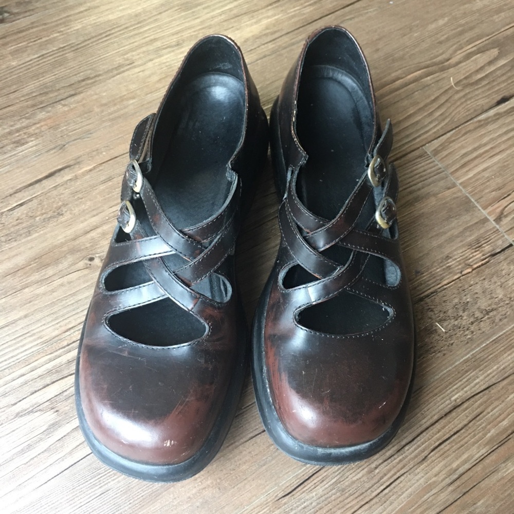 Retired Dansko women’s 40